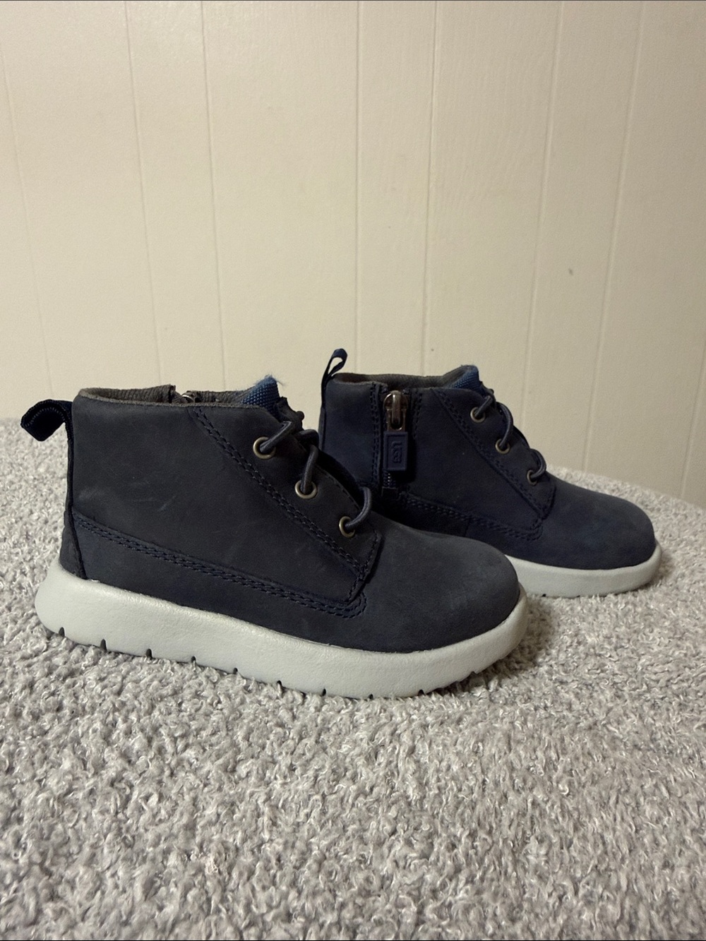 UGGS T Canoe waterproof